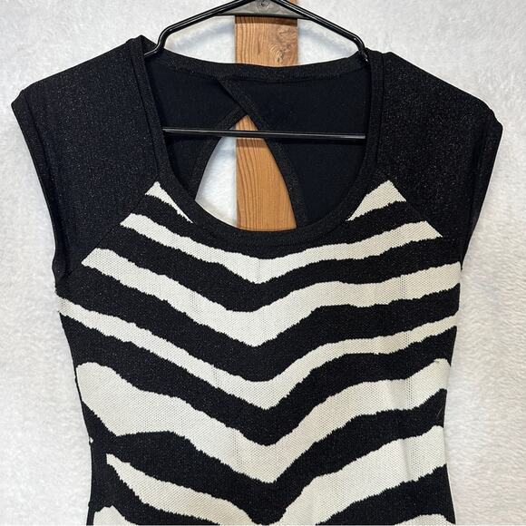 Forever 21 Black &‎ White Zebra Print Sleeveless Bodycon Dress Size M - Picture 2 of 9